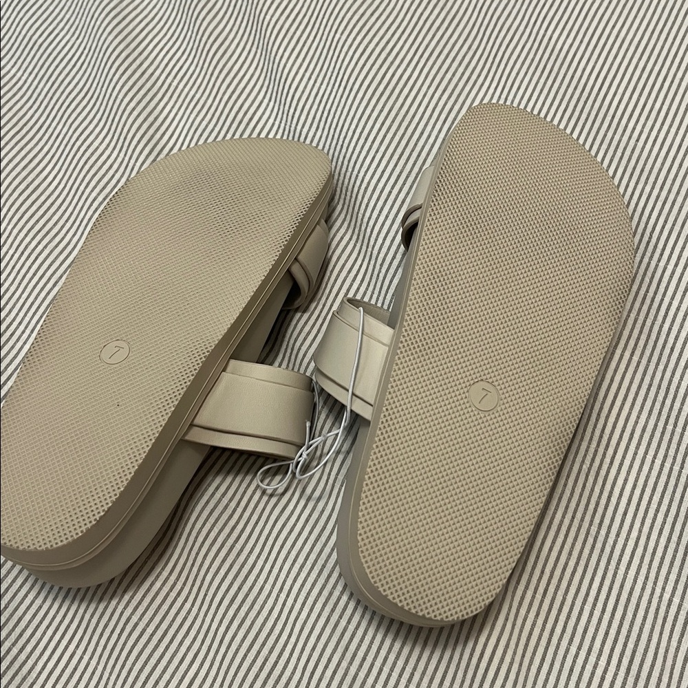Target Sandals - Picture 3 of 4